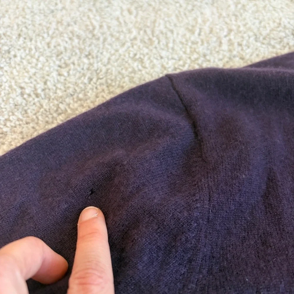Vince Cashmere Sweater Mens‎ 2XL XXL Purple V Neck Quiet Luxury Minimalist